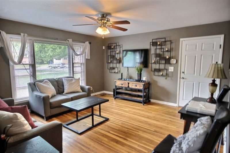 1534 E Beaumont St, Park City, KS 67219