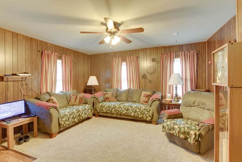 1416 E Frontenac St, Park City, KS 67219