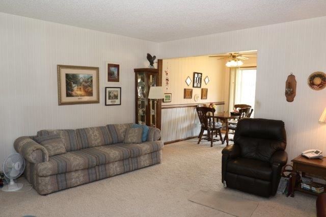 610 N Edgemoor, Mulvane, KS 67110