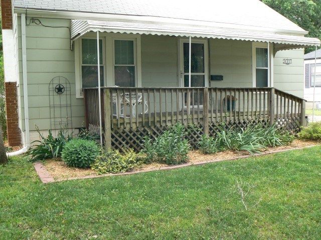 2033 S Dellrose, Wichita, KS 67218