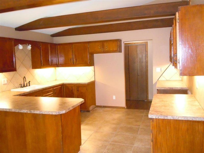11 E Langton Dr, Goddard, KS 67052