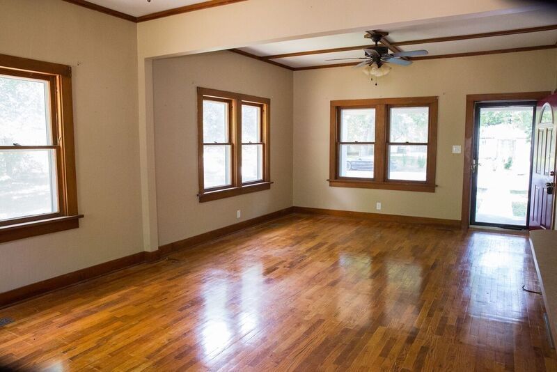 510 Santa Fe, Halstead, KS 67056