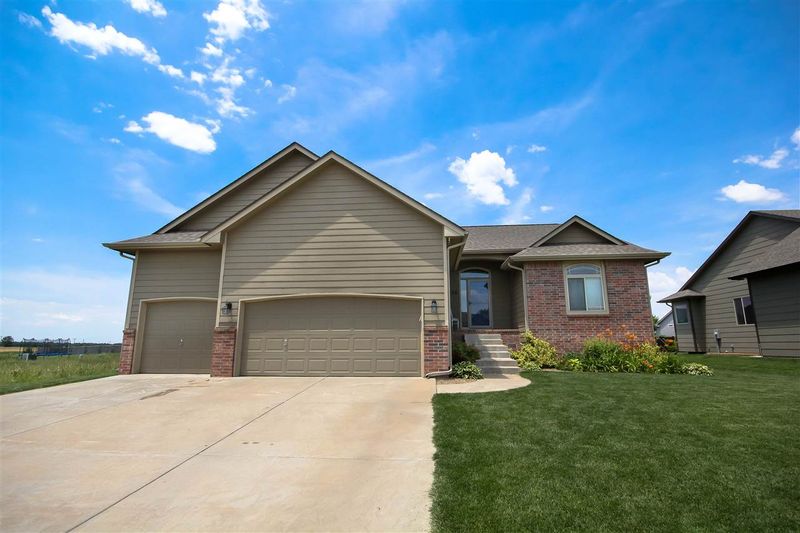 8836 N Saddlebrook, Park City, KS 67147