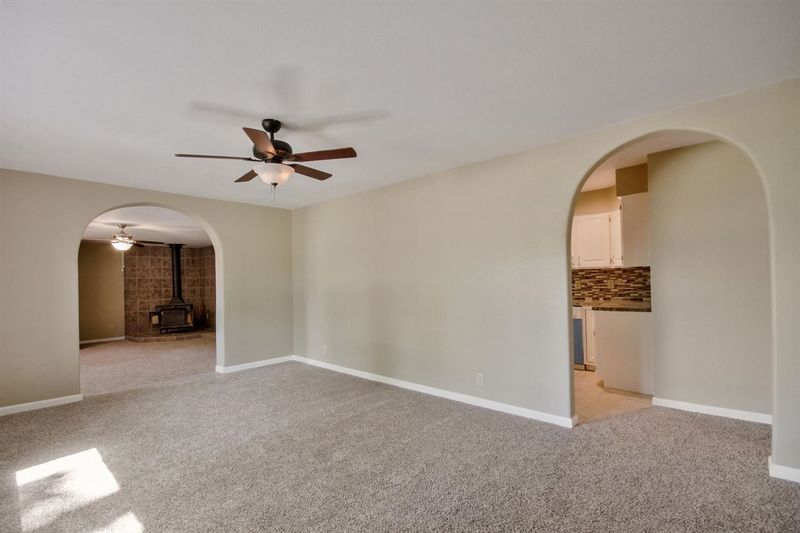 528 N Spruce St, Goddard, KS 67052