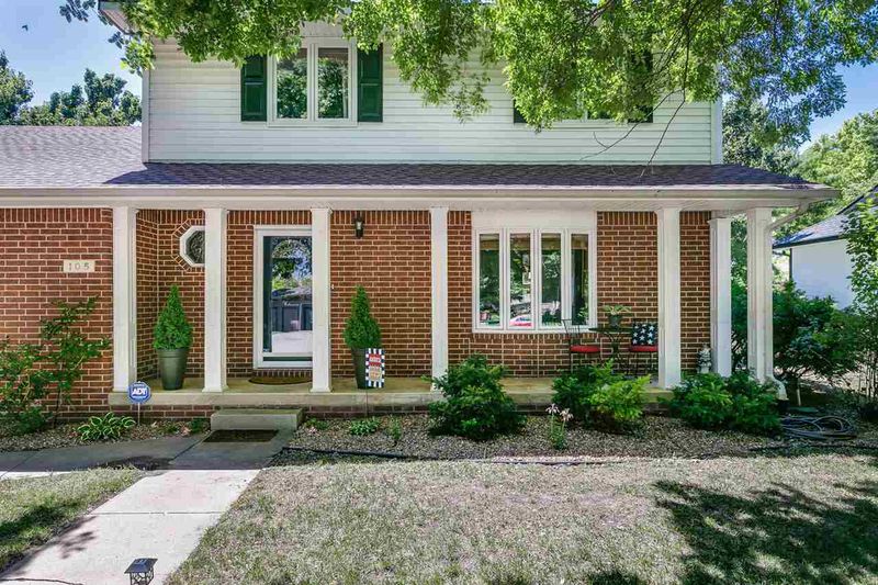 105 N Lioba Dr, Andover, KS 67002