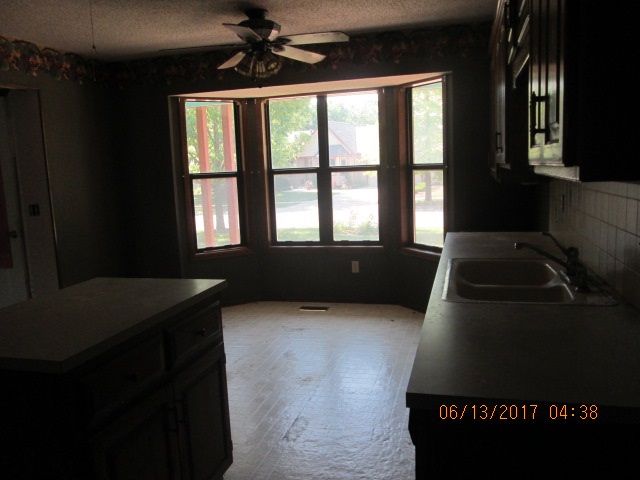 6705 E 40th N, Wichita, KS 67226-2406