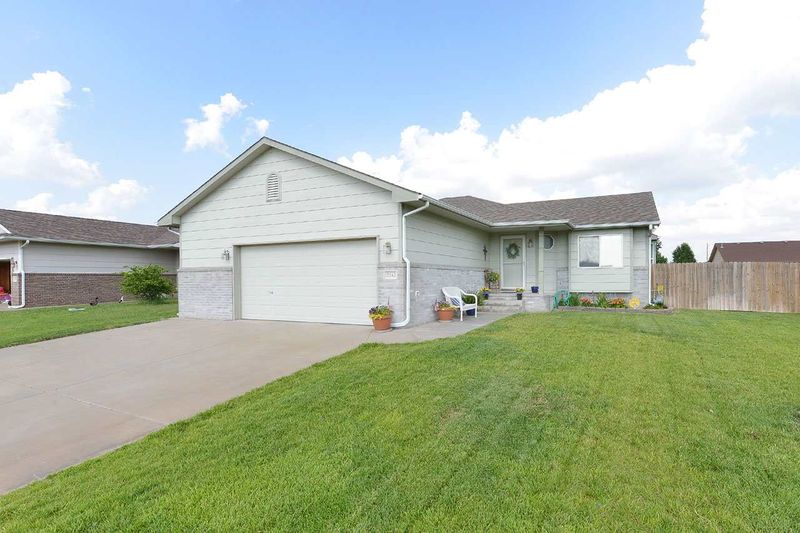 2242 S Milstead, Wichita, KS 67209