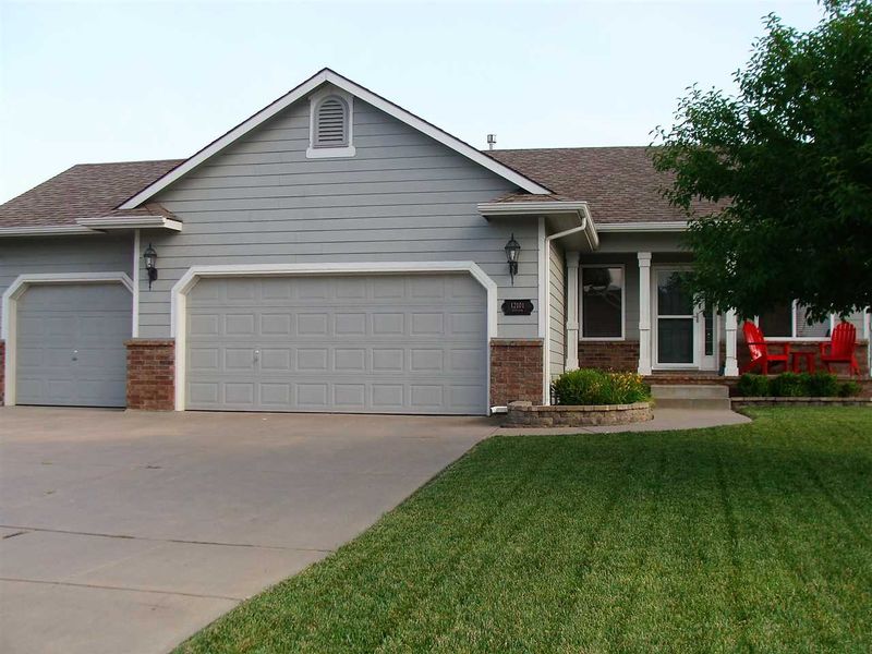 12101 E Boxthorn, Wichita, KS 67206