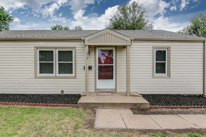 1014 N Buckner Ave, Derby, KS 67037