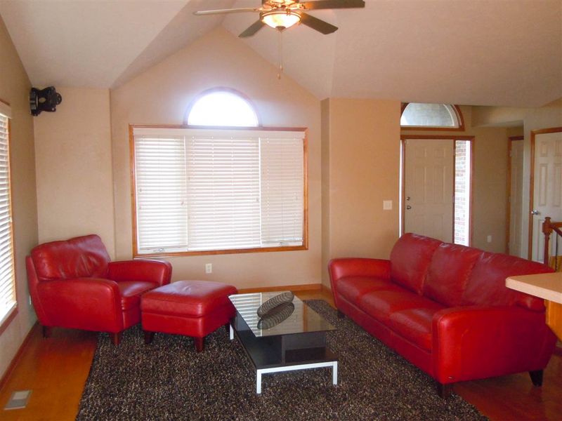 13908 E 22nd St N, Wichita, KS 67226