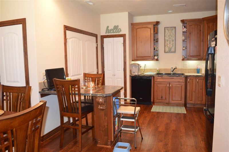 1306 N Hamilton Dr Unit A, Derby, KS 67037