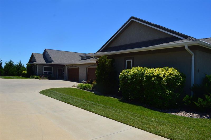 1306 N Hamilton Dr Unit A, Derby, KS 67037
