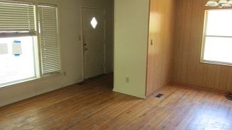 1826 Windsor Rd, Wichita, KS 67218