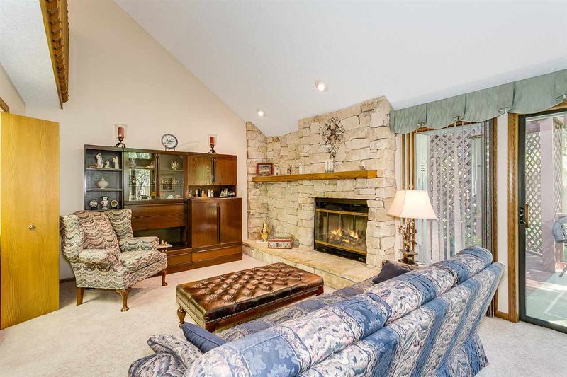 1318 E Pinion Rd, Derby, KS 67037-2155