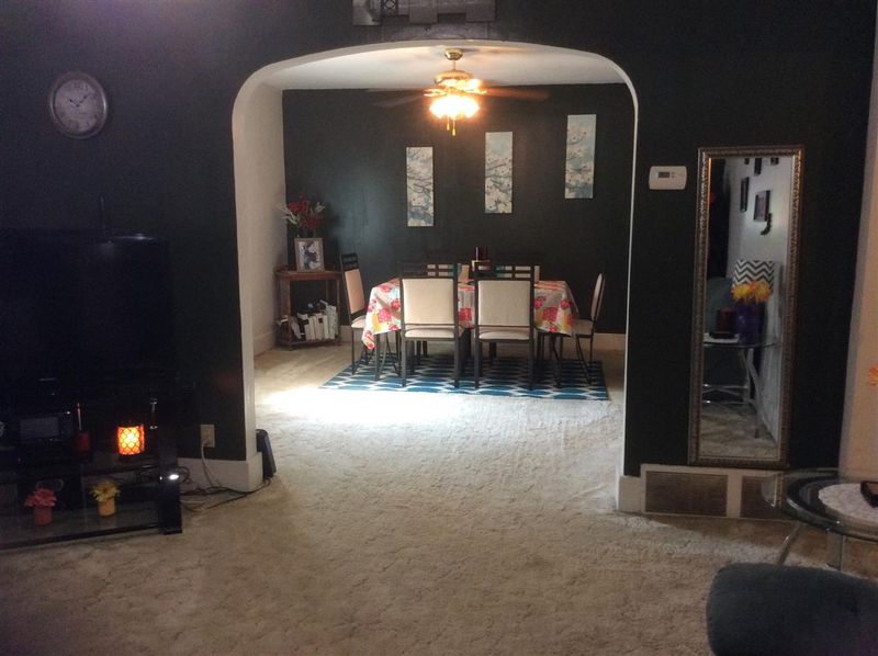 617 E 1st, Newton, KS 67114