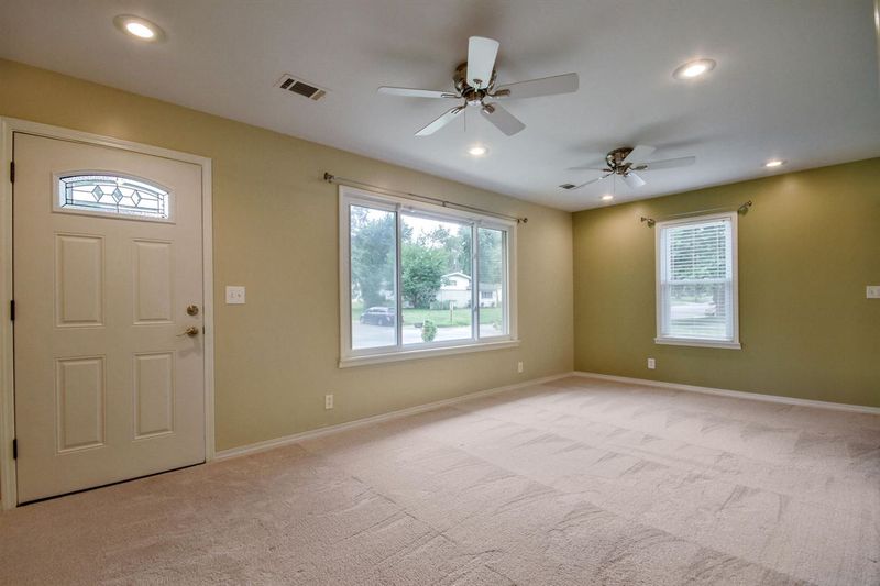 1800 E Gary St, Park City, KS 67219