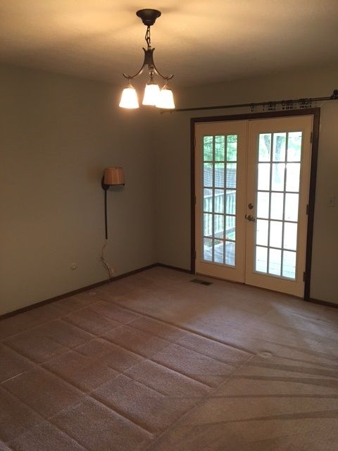 4000 N Danbury, Bel Aire, KS 67220