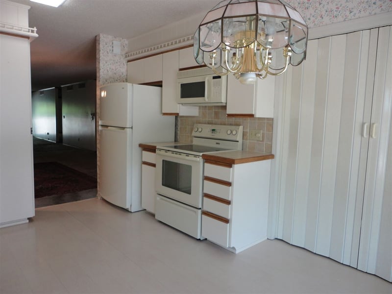 641 N Woodlawn #54, Wichita, KS 67208-3669