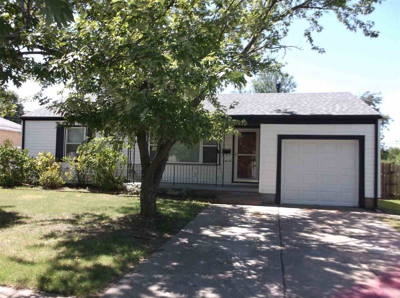 3615 E Countryside, Wichita, KS 67218