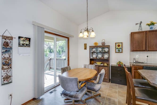 1007 E Splitwood Way, Derby, KS 67037