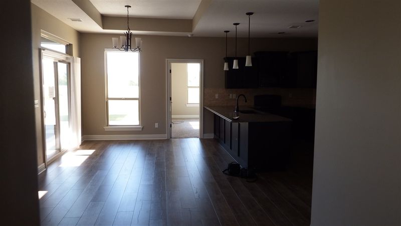 1019 Twisted Oak, Derby, KS 67037