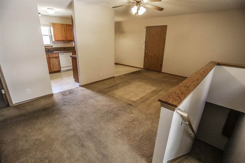 3003 E Shadybrook St, Wichita, KS 67214