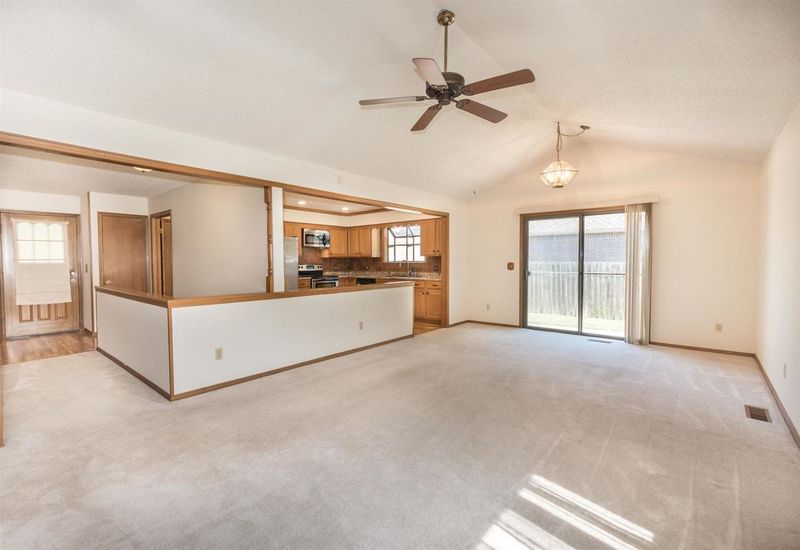 8548 E Mount Vernon Ct, Wichita, KS 67207