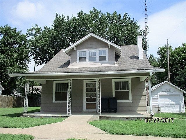 618 W Ash Ave, El Dorado, KS 67042