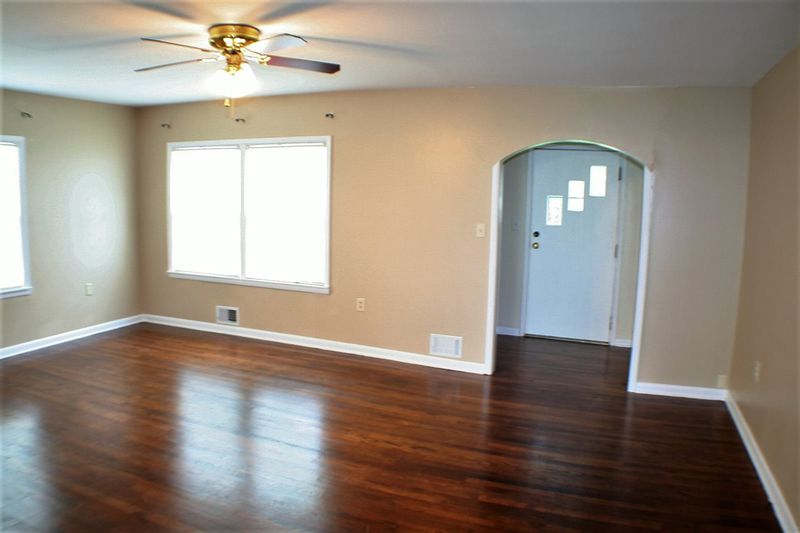 1145 Ohio, Augusta, KS 67010
