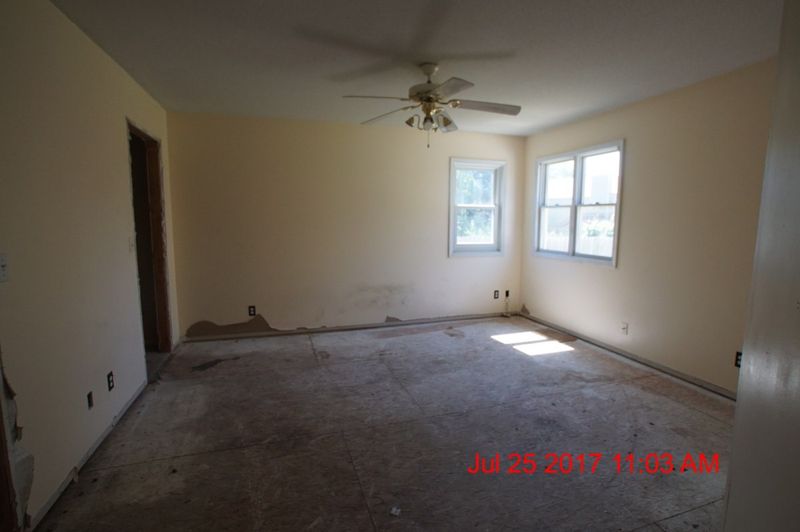 1228 S Todd Ct, Wichita, KS 67207