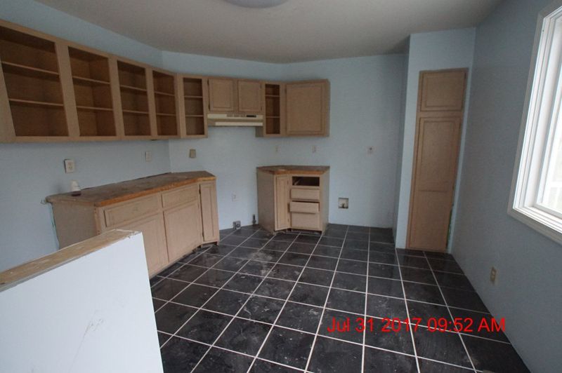 1228 S Todd Ct, Wichita, KS 67207