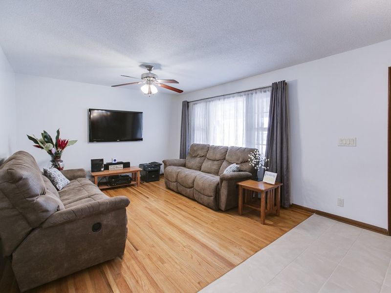 511 E 4th, Goddard, KS 67052