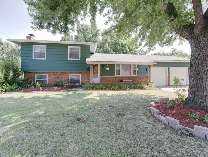511 E 4th, Goddard, KS 67052