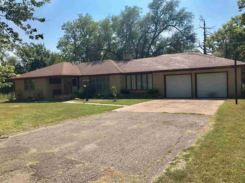 319 S Westview, Andover, KS 67002