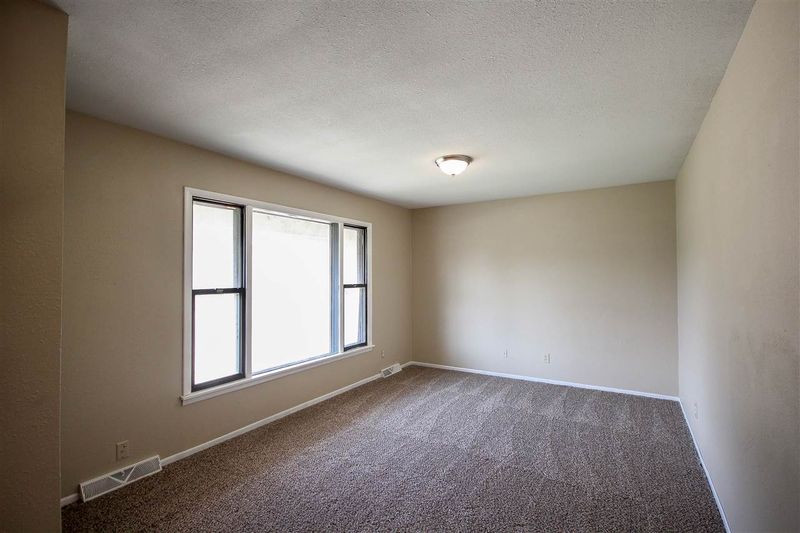 1208 E Galena, Wichita, KS 67216