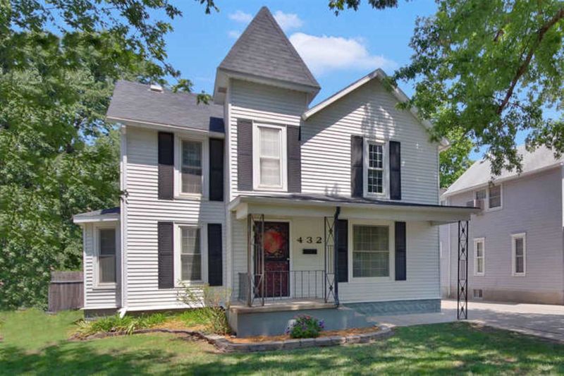 432 E 4th, Newton, KS 67114