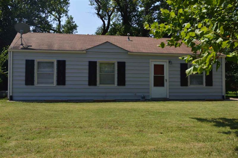 1409 E Frontenac St, Park City, KS 67219
