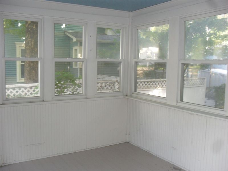 615 E 10th, Winfield, KS 67156