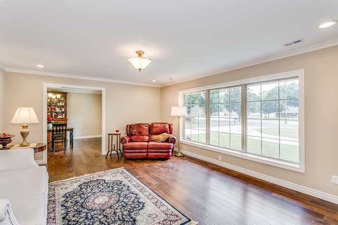 709 Westview, Mulvane, KS 67110