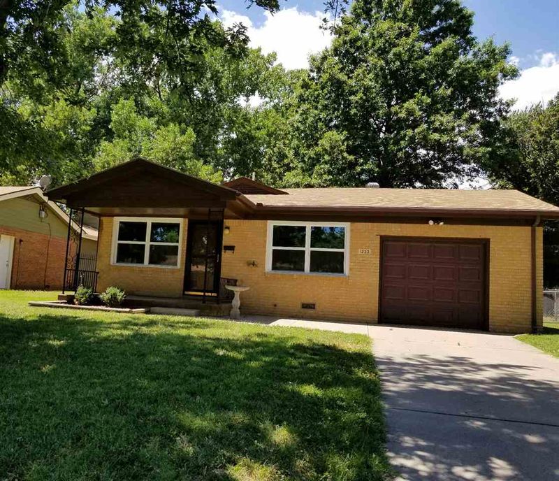 1233 N Baltimore, Derby, KS 67037