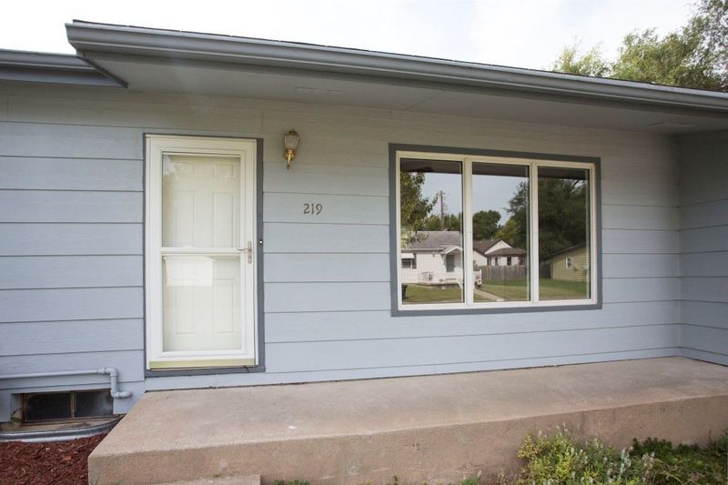 219 S Duncan St, Newton, KS 67114