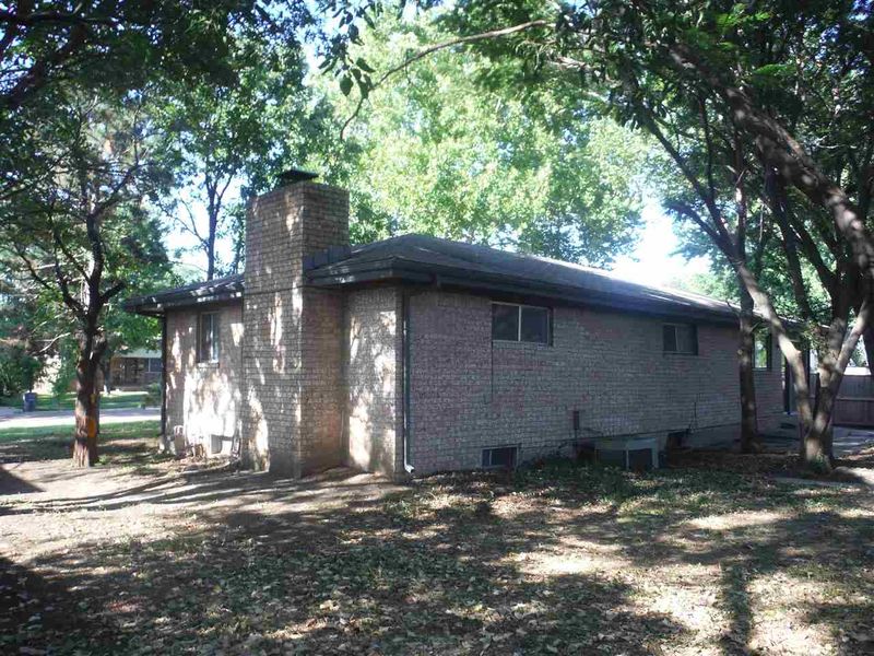 7002 E Zimmerly, Wichita, KS 67207