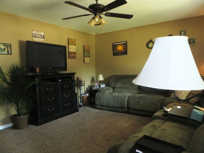 2031 S Saint Clair St, Wichita, KS 67213