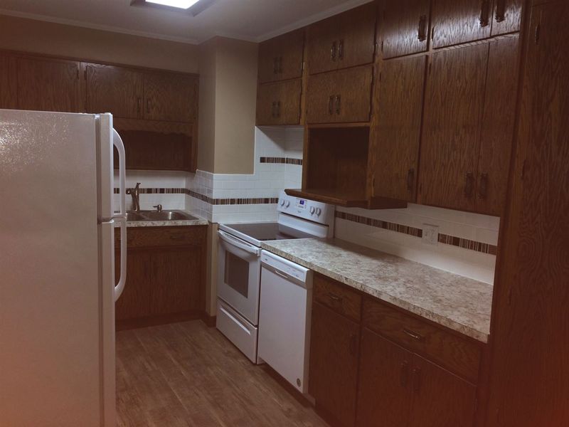 504 Michael Rd, Newton, KS 67114
