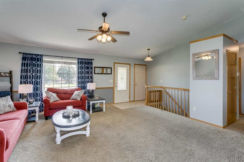 1212 E Summerwood Cir, Goddard, KS 67052