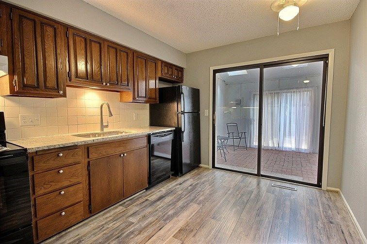 8201 E Harry #801 #801, Wichita, KS 67207