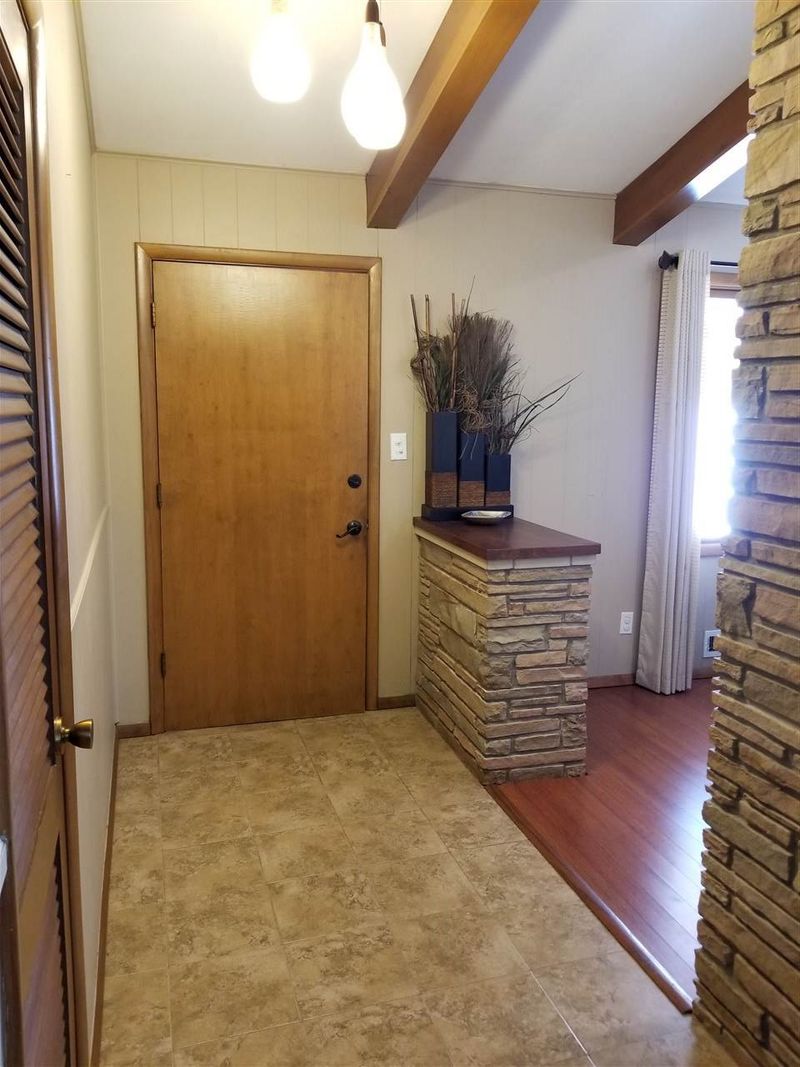 8232 E Morningside St, Wichita, KS 67207