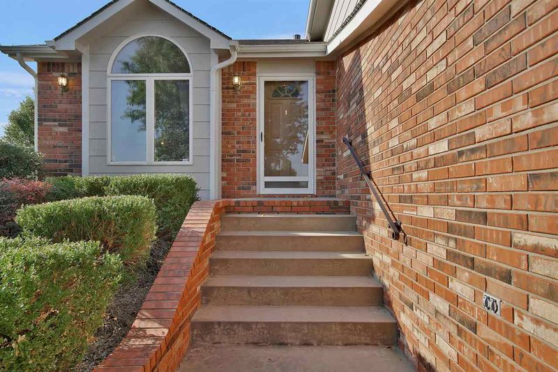 4513 N Westlake, Bel Aire, KS 67220