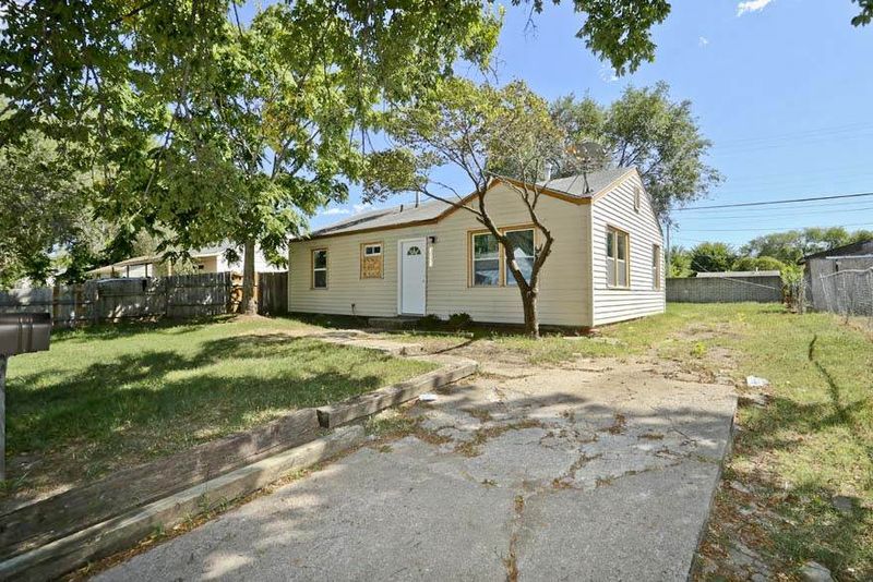 3013 E Locust, Wichita, KS 67216-3043