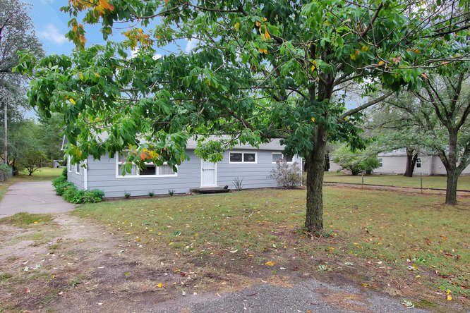 843 E 57th St S, Wichita, KS 67216